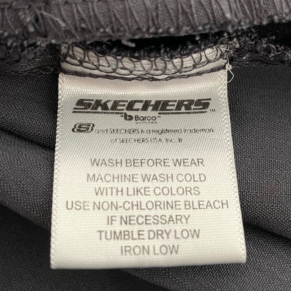 Sketchers by Barco V Neck Scrubs Top Gray Size Medium - Picture 6 of 8